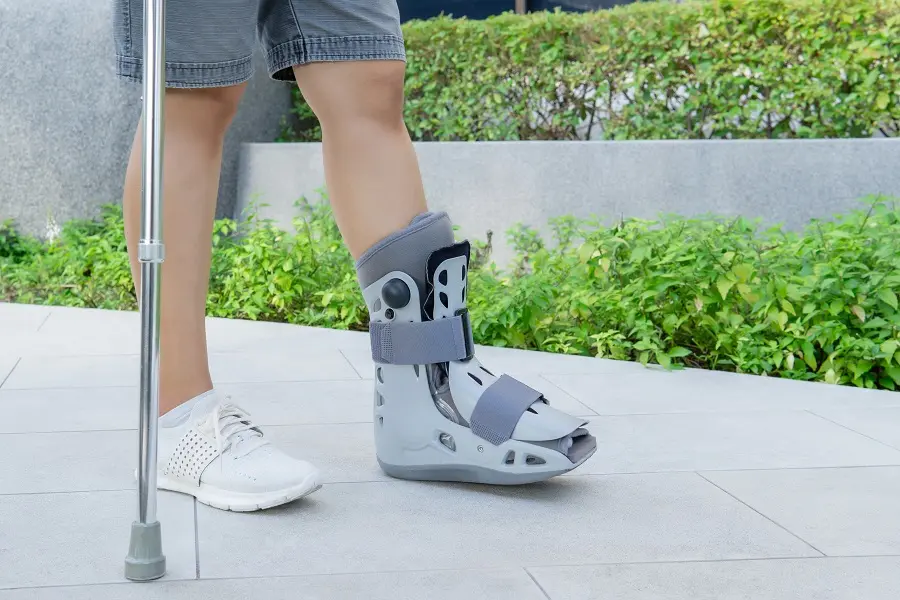 How CROW Boots Promote Healing and Mobility