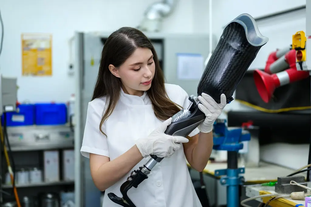 orthotic vs prosthetic